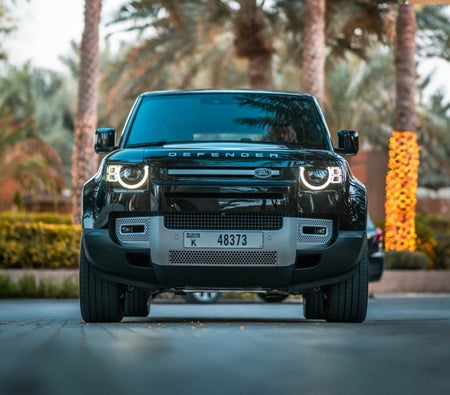 Land Rover Defender V6 2023
