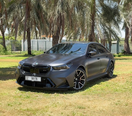 BMW M5 2025