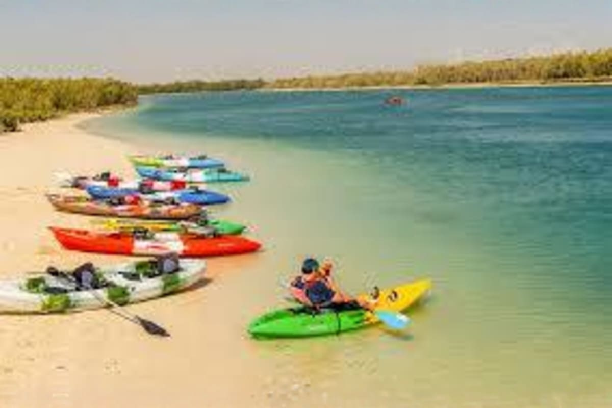 Kayaking Experience in Abu Dhabi