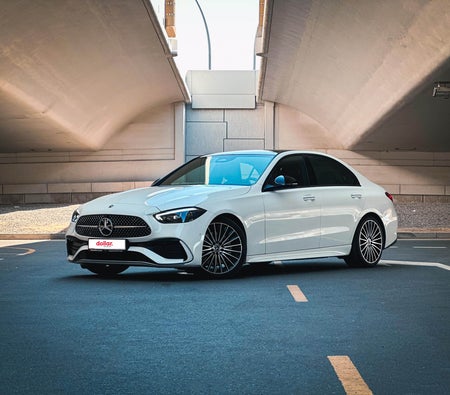 Mercedes Benz C200 2024