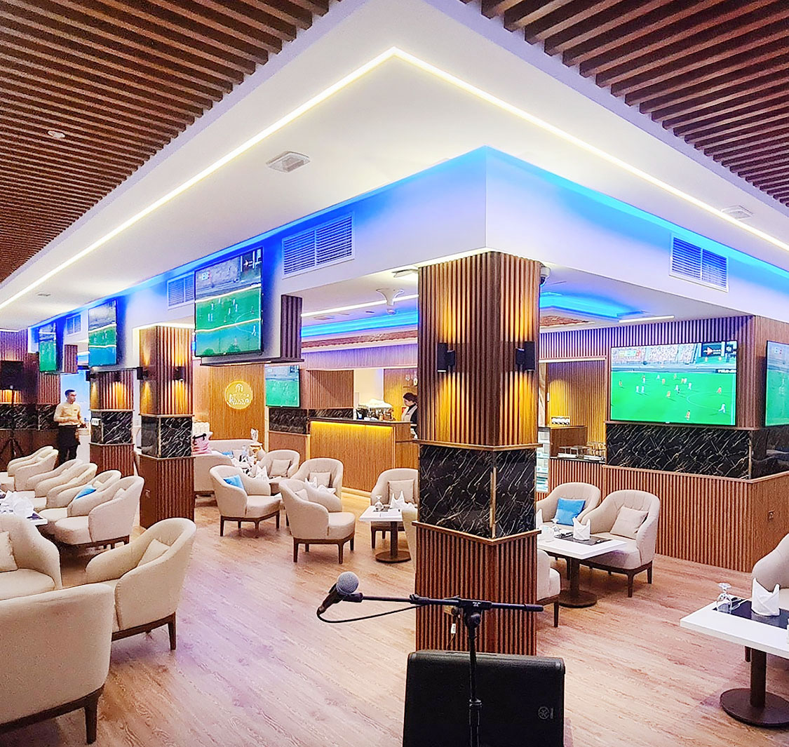Riviera Lounge