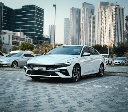 Hyundai Elantra 2024