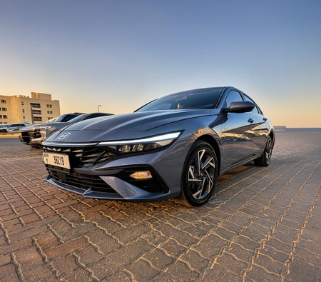 Hyundai Elantra 2023