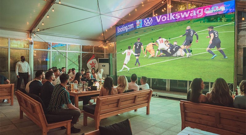 15 sports bars to watch the English Premier League in Dubai